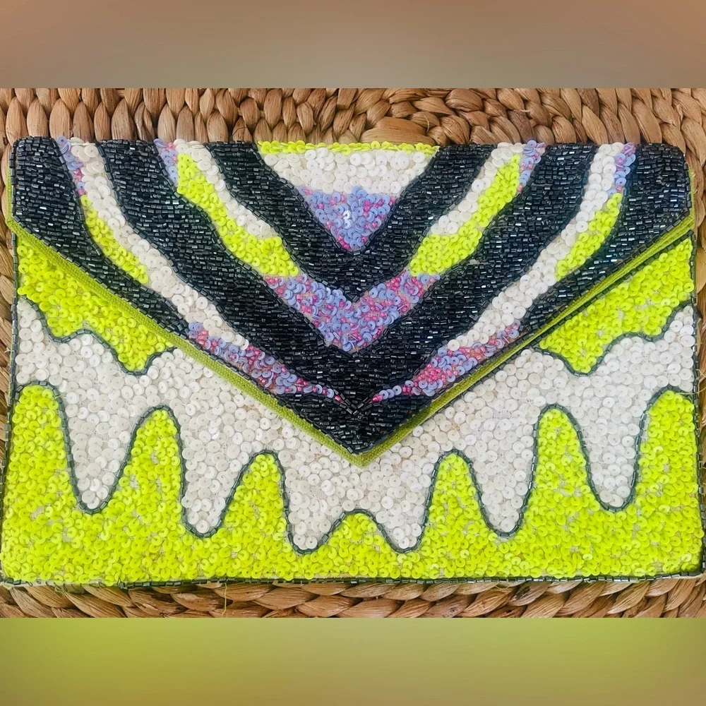 Nila Anthony “ Slime Crime” Sequin Clutch - Picture 3 of 11